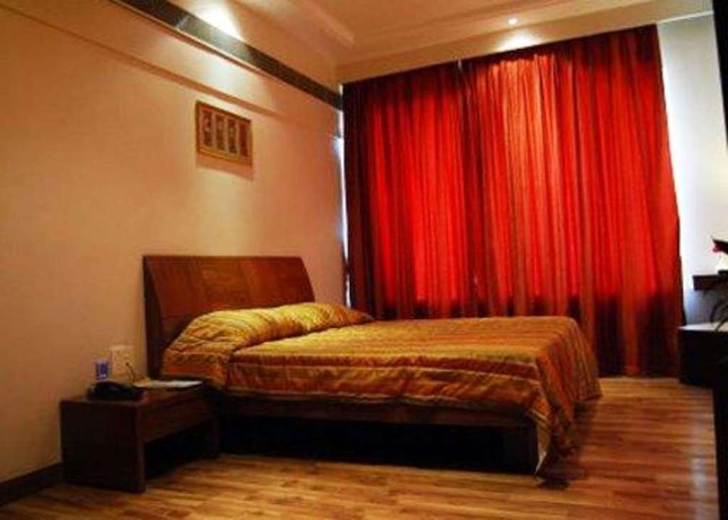 Comfort Inn Lucknow Habitación foto